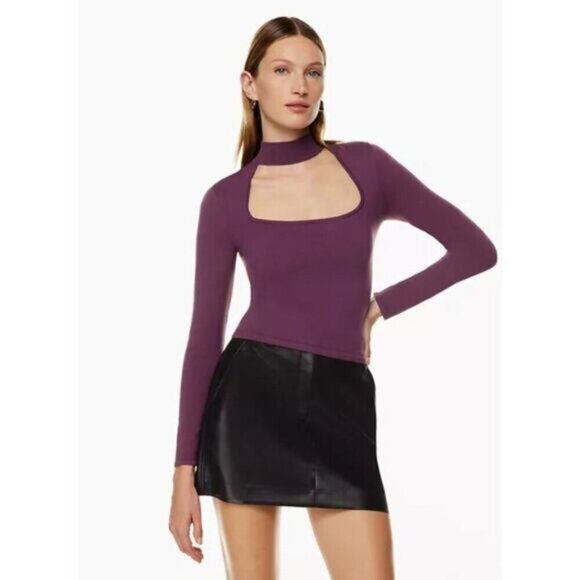 NWT Aritzia Babaton Florine Sculpt Knit Sweater Medium Dewberry Purple - Picture 1 of 7